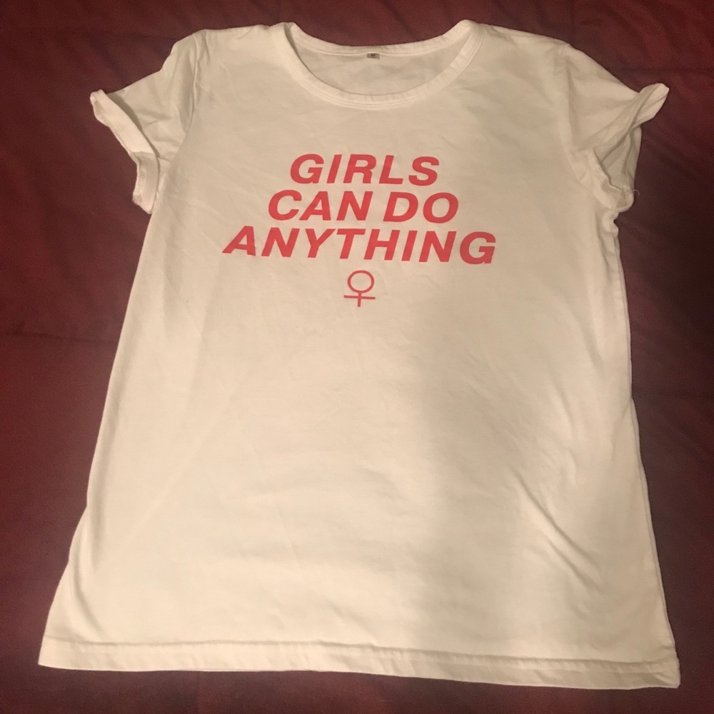 GIRLS CAN DO ANYTHING TEE